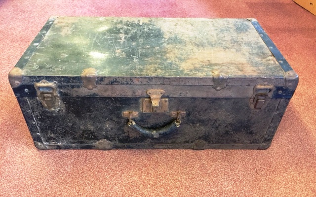 EG's suitcase-closed