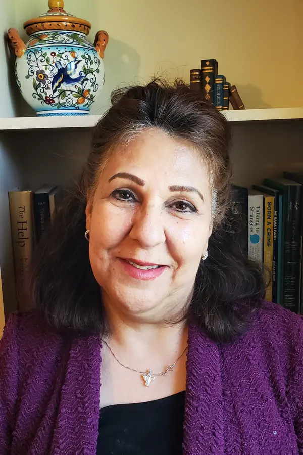 Zohreh Khodadost's Photo