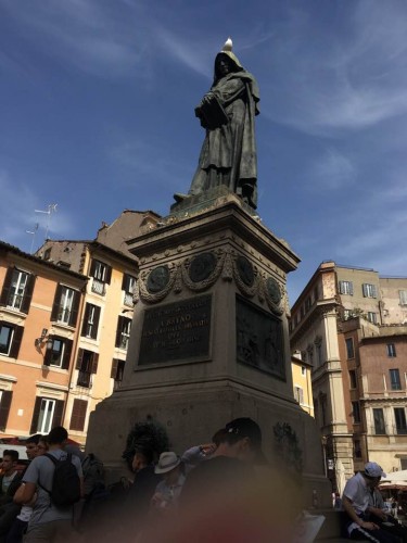 Giordano Bruno statue in Rome