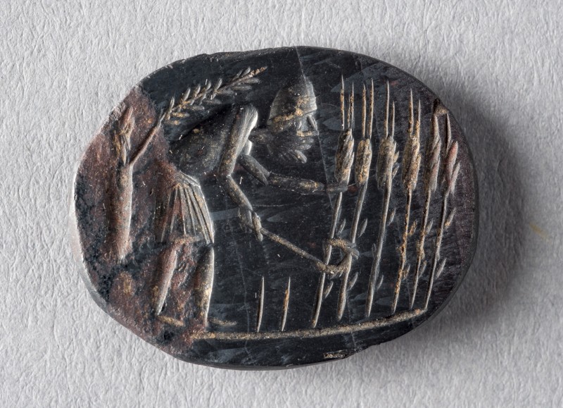 Sciatica Amulet; Egypt; in Greek; 1st-5th century AD; Hematite, black; 18 x 23 x 3 mm; SCL-Bonner 40